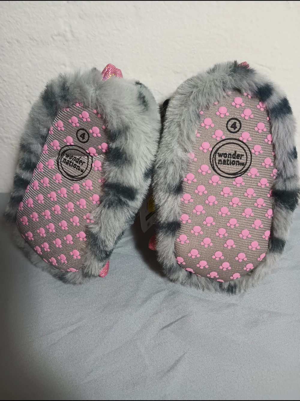 Wonder Nation Infant Claw Slippers